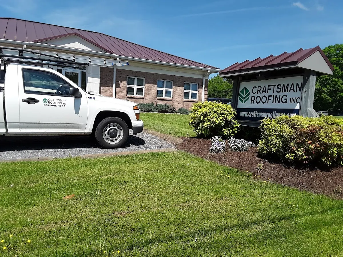 Quality Gutter & Downspout Repair by experienced craftsmen in Willis